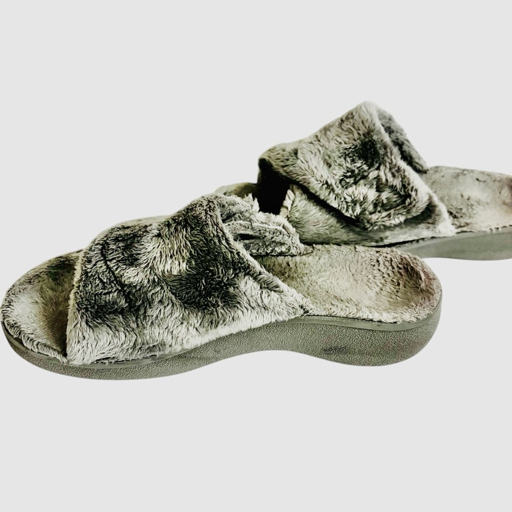 Soll Beam Women’s Cozy Faux Fur Slide Slipper Gray Sz 6.5 Or 37 Great Condition